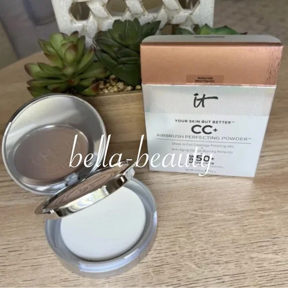 IT (MEDIUM (W) ) CC+ Airbrush Perfecting Powder SPF 50+ | ~NEW~ - Picture 2 of 2